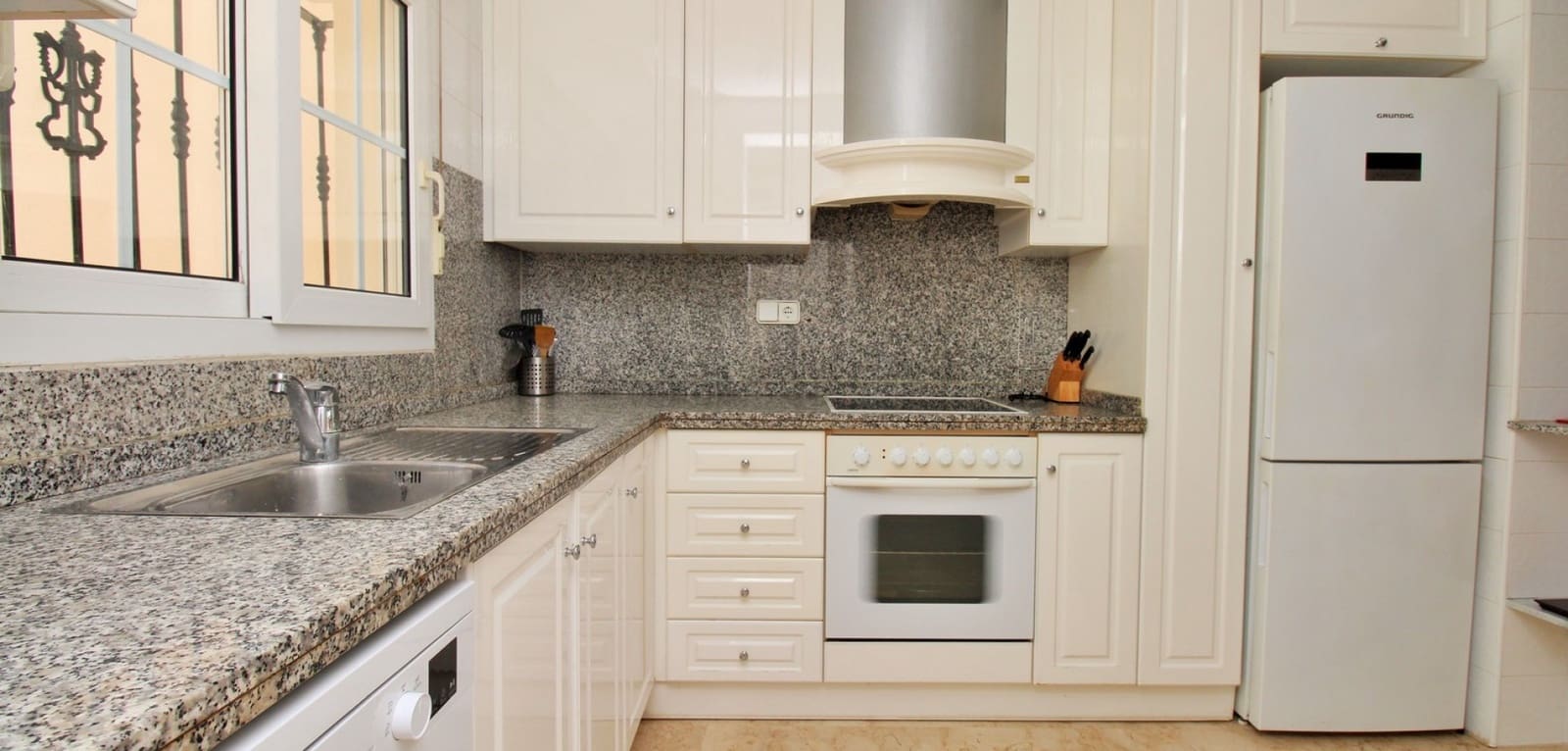 2 bedroom Townhouse for sale in Las Ramblas Golf with pool - € 229,000 (Ref: 9882438)