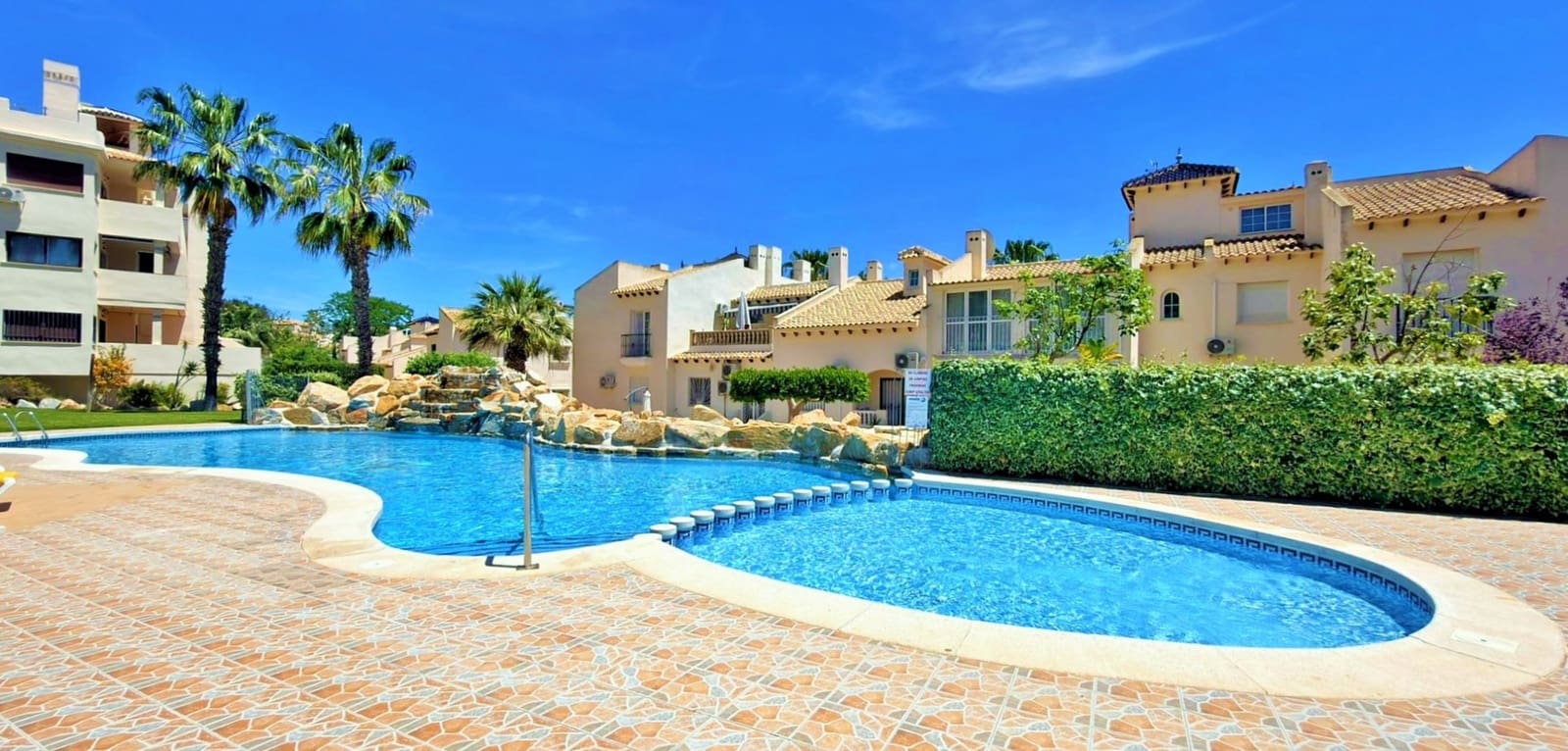 2 bedroom Townhouse for sale in Las Ramblas Golf with pool - € 229,000 (Ref: 9882438)