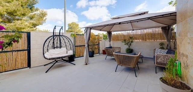 3 soveværelse Byhus til salg i Villamartin, Orihuela med swimmingpool - € 325.000 (Ref: 9882439)