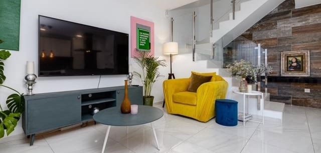 3 soveværelse Byhus til salg i Villamartin, Orihuela med swimmingpool - € 325.000 (Ref: 9882439)