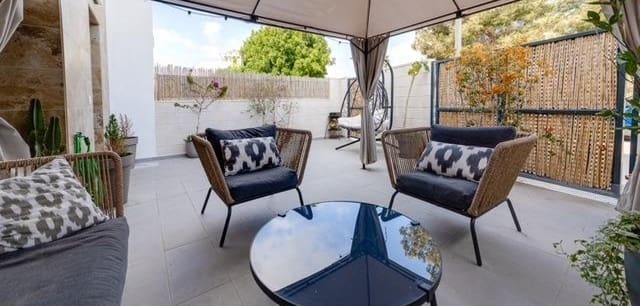 3 soveværelse Byhus til salg i Villamartin, Orihuela med swimmingpool - € 325.000 (Ref: 9882439)