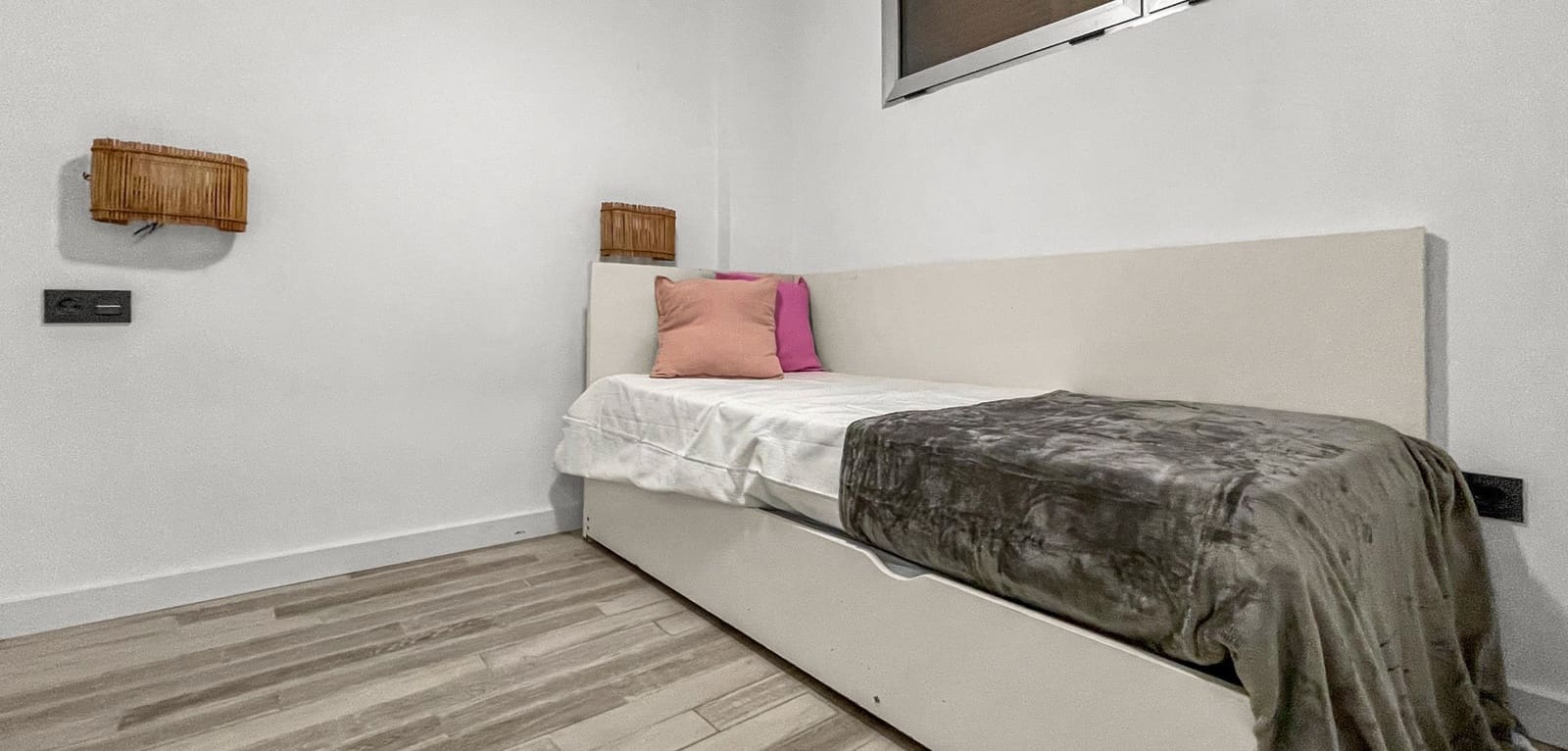 2 Zimmer Apartment zu verkaufen in Orihuela Costa mit Pool Garage - 175.000 € (Ref: 9889443)