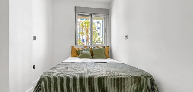 2 Zimmer Apartment zu verkaufen in Punta Prima, Orihuela mit Pool Garage - 175.000 € (Ref: 9889443)