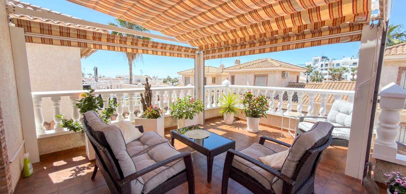 4 sovrum Villa till salu i Los Dolses med pool - 335 000 € (Ref: 9890966)