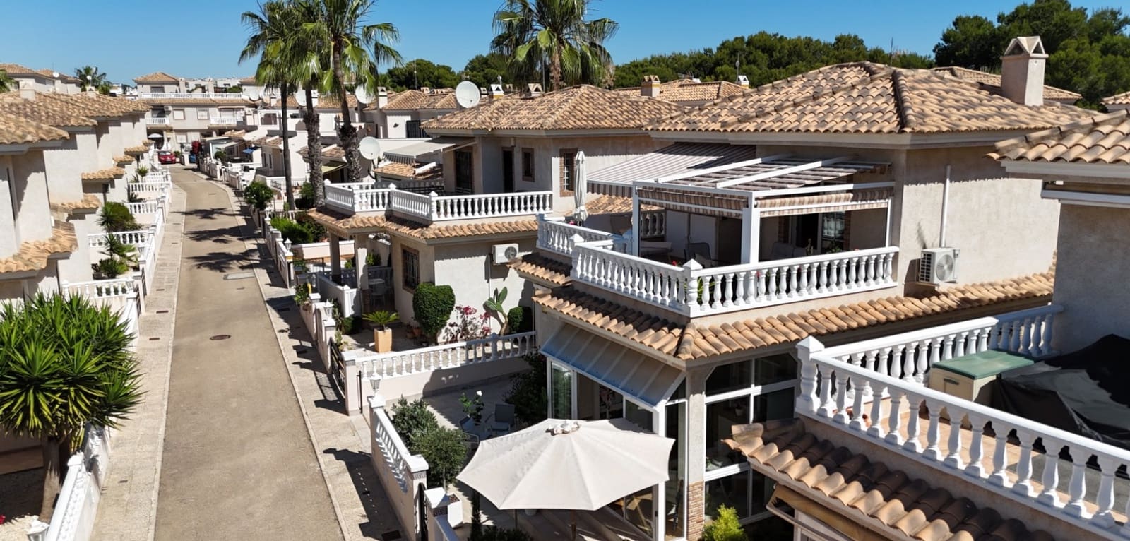 4 sovrum Villa till salu i Los Dolses med pool - 335 000 € (Ref: 9890966)