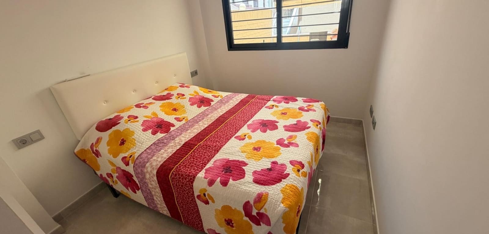 3 soveværelse Lejlighed til salg i Orihuela Costa med swimmingpool - € 215.000 (Ref: 9891055)