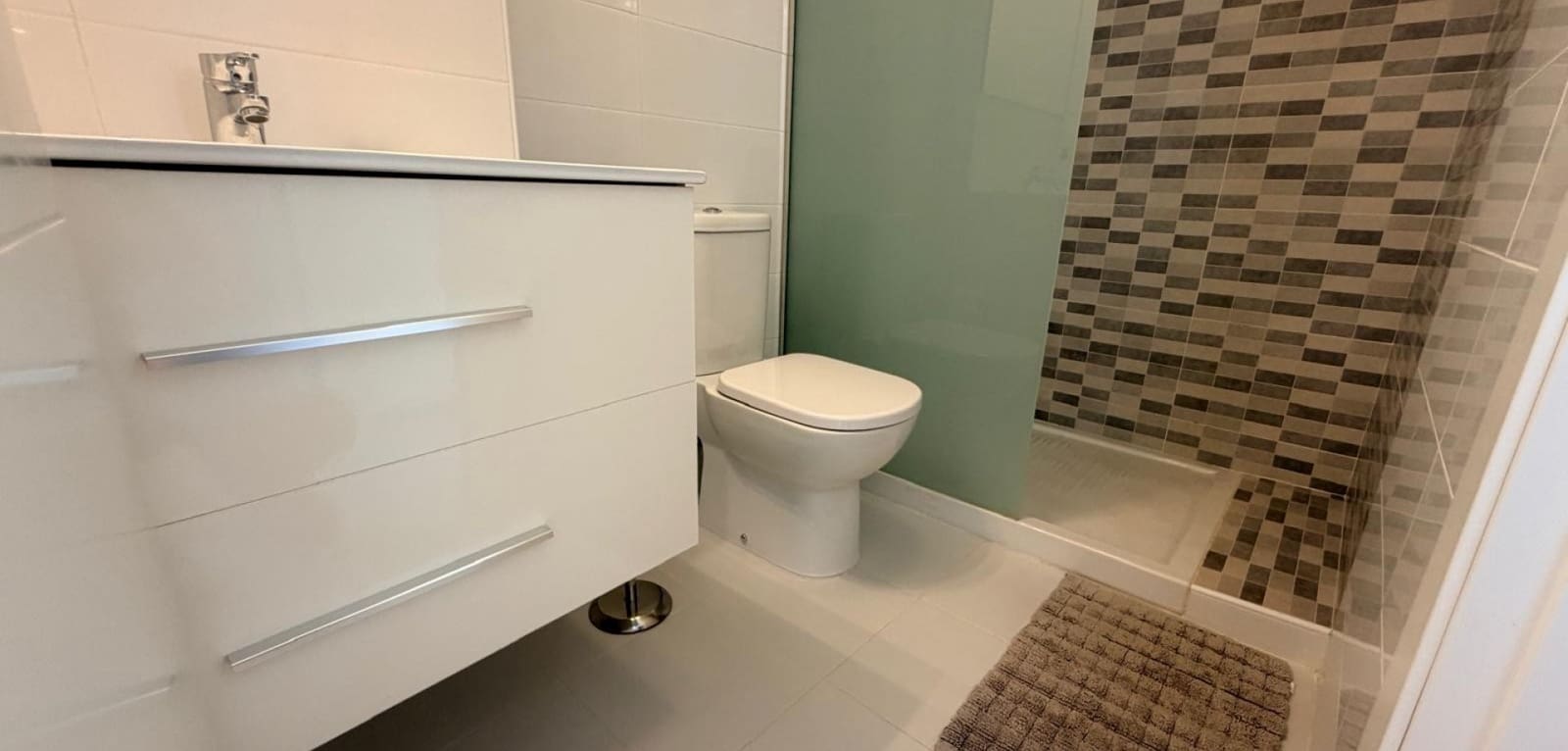 3 soveværelse Lejlighed til salg i Orihuela Costa med swimmingpool - € 215.000 (Ref: 9891055)