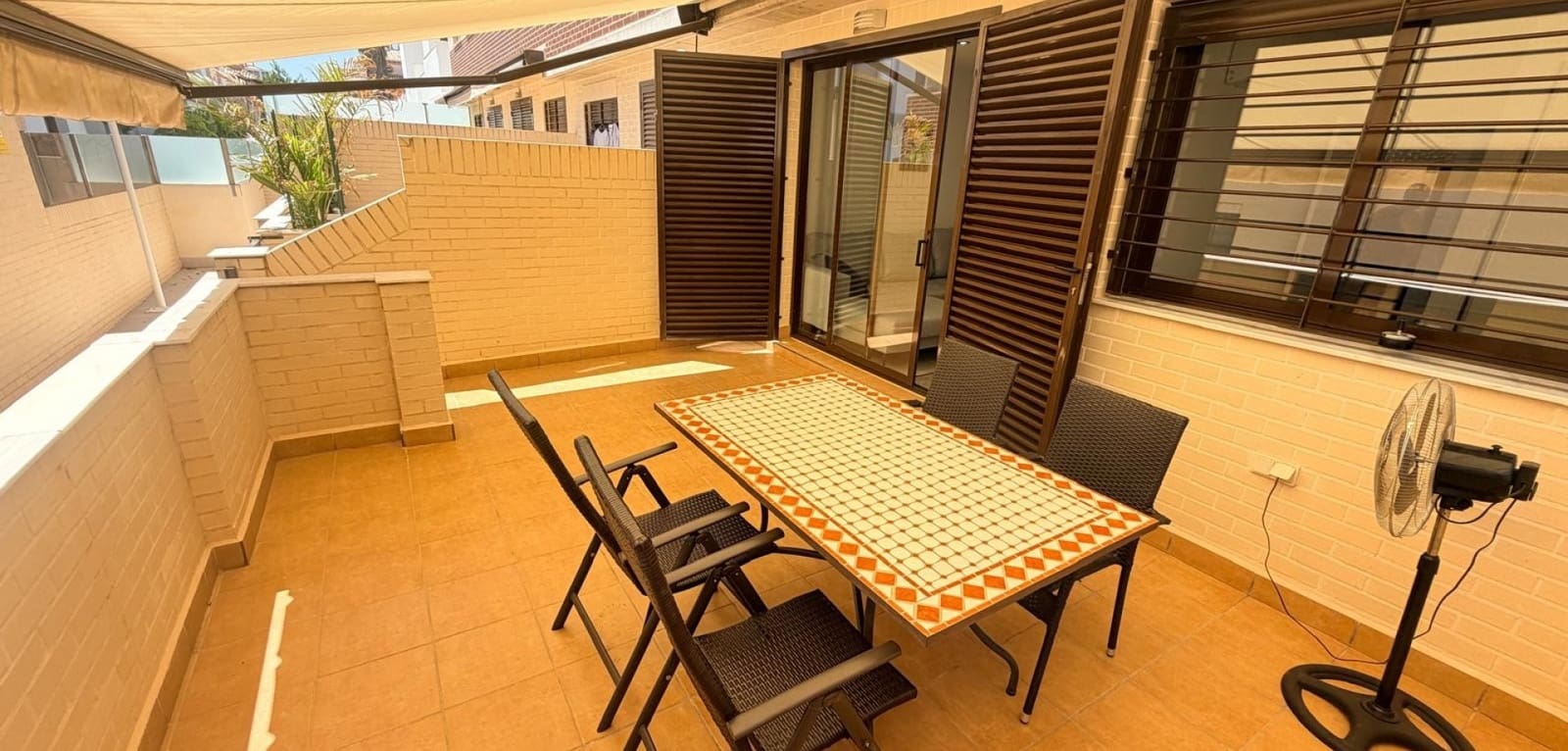 3 soveværelse Lejlighed til salg i Orihuela Costa med swimmingpool - € 215.000 (Ref: 9891055)