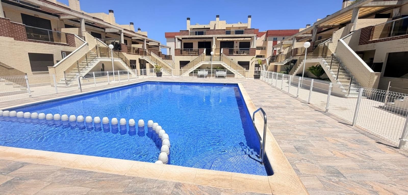 3 soveværelse Lejlighed til salg i Orihuela Costa med swimmingpool - € 215.000 (Ref: 9891055)
