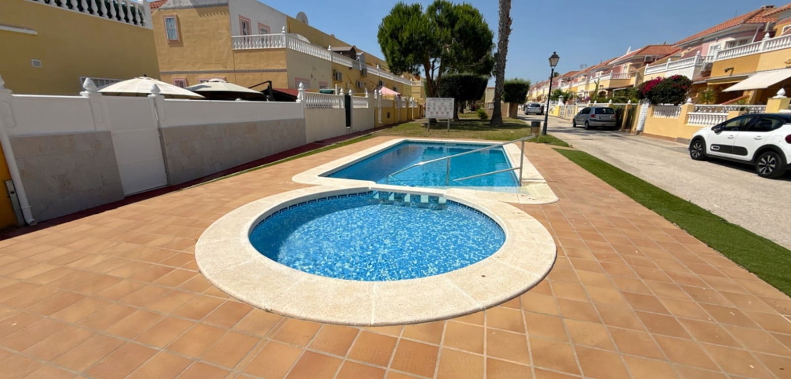 3 quarto Moradia para venda em Cabo Roig com piscina - 349 950 € (Ref: 9892637)
