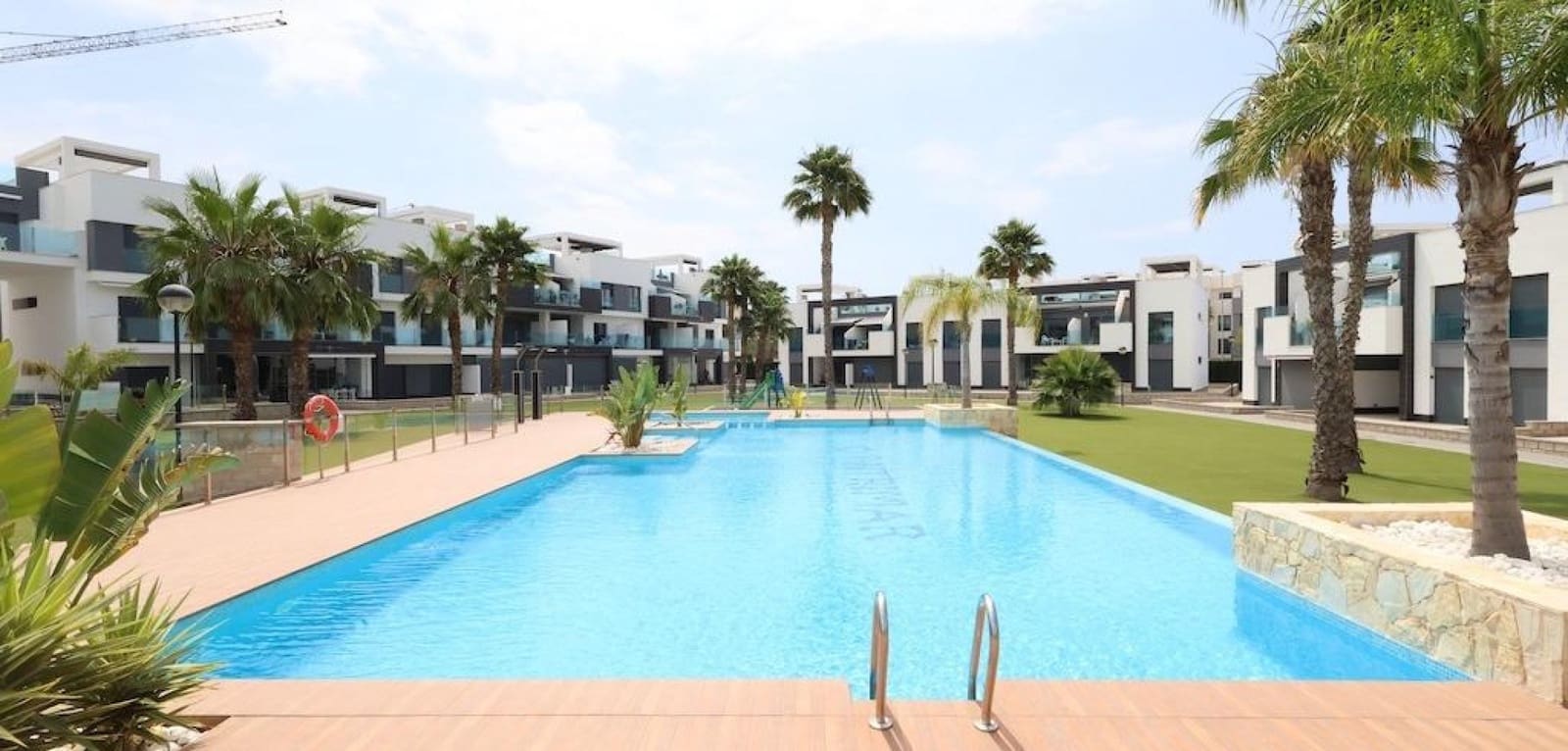 2 bedroom Bungalow for sale in El Raso with pool - € 255,000 (Ref: 9892638)