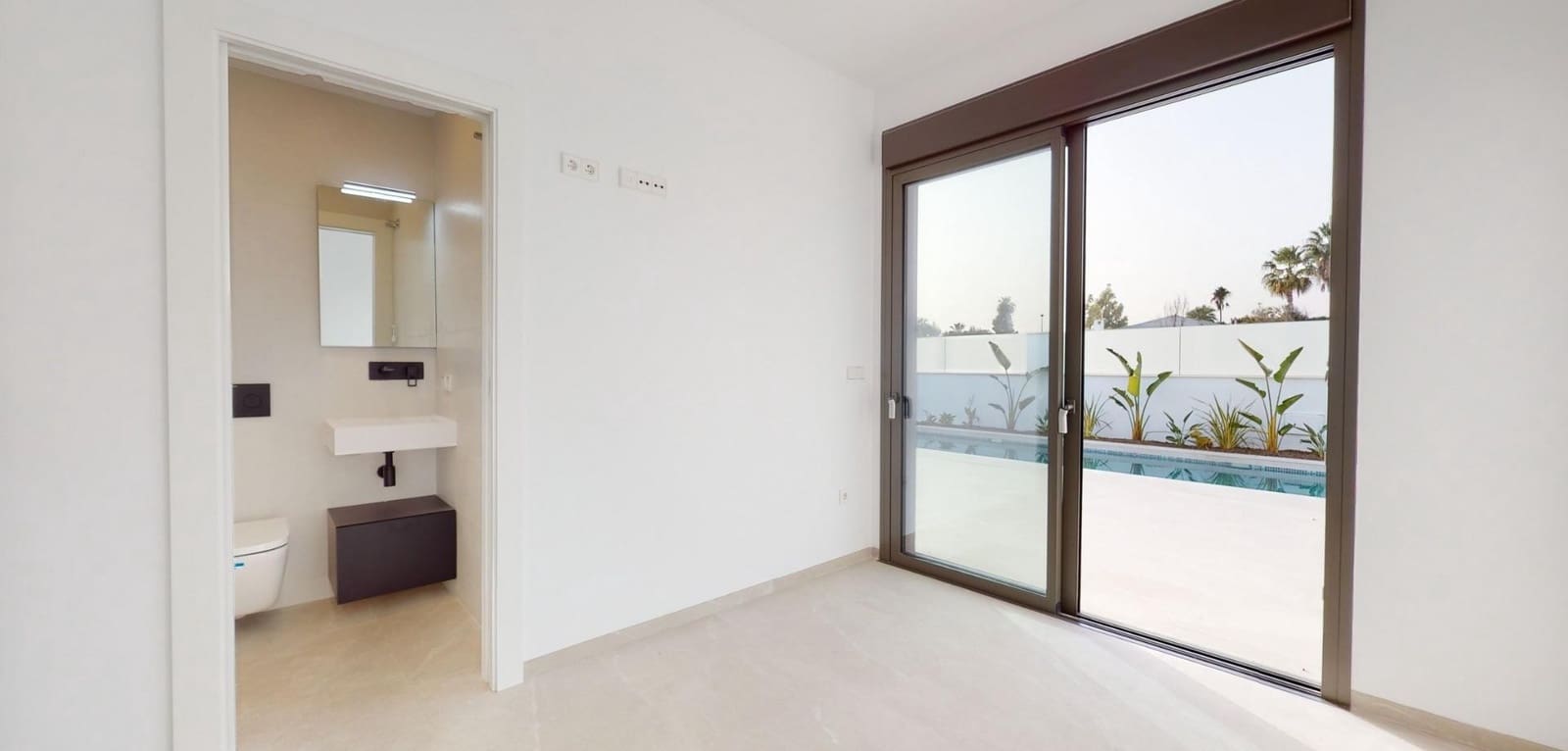 3 soverom Villa til salgs i Los Alcazares med svømmebasseng - € 739 900 (Ref: 9892639)
