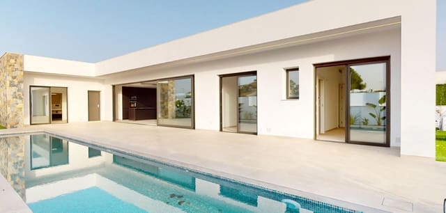 3 slaapkamer Villa te koop in Las Lomas de Rame - Bahía Bella, Los Alcázares met zwembad - € 739.900 (Ref: 9892639)