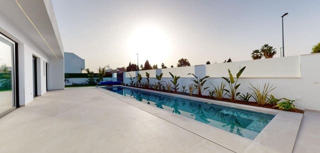 3 slaapkamer Villa te koop in Las Lomas de Rame - Bahía Bella, Los Alcázares met zwembad - € 739.900 (Ref: 9892639)
