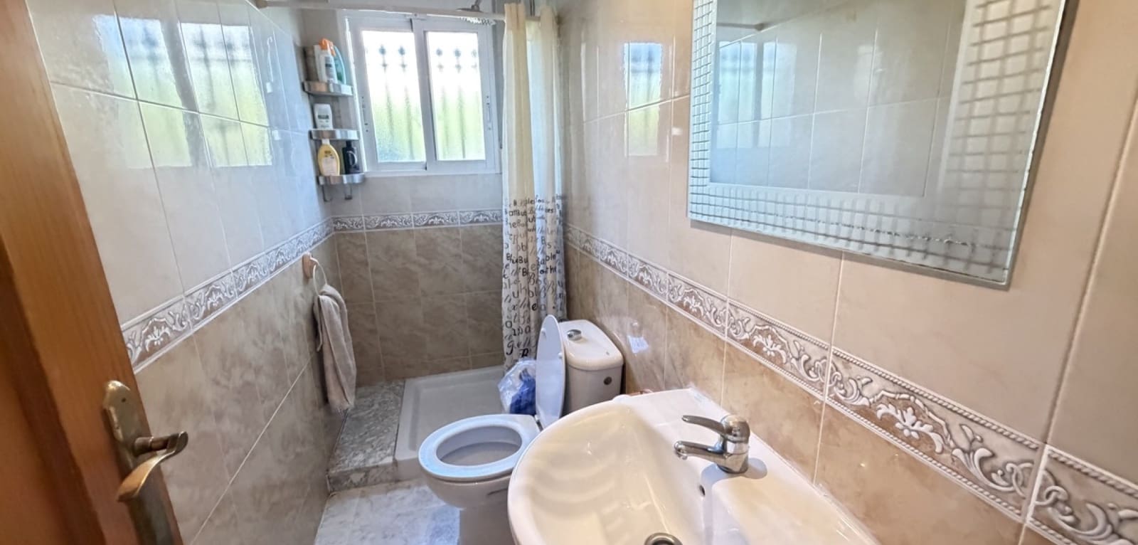 4 soverom Villa til salgs i Villamartin med svømmebasseng - € 399 995 (Ref: 9892640)