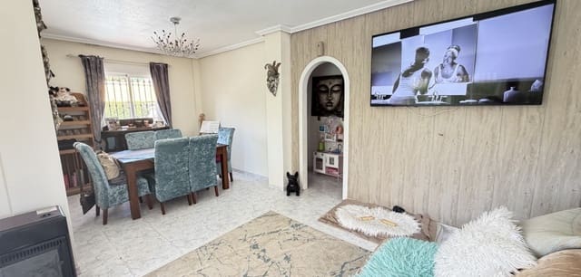 4 soverom Villa til salgs i Villamartin, Orihuela med svømmebasseng - € 399 995 (Ref: 9892640)