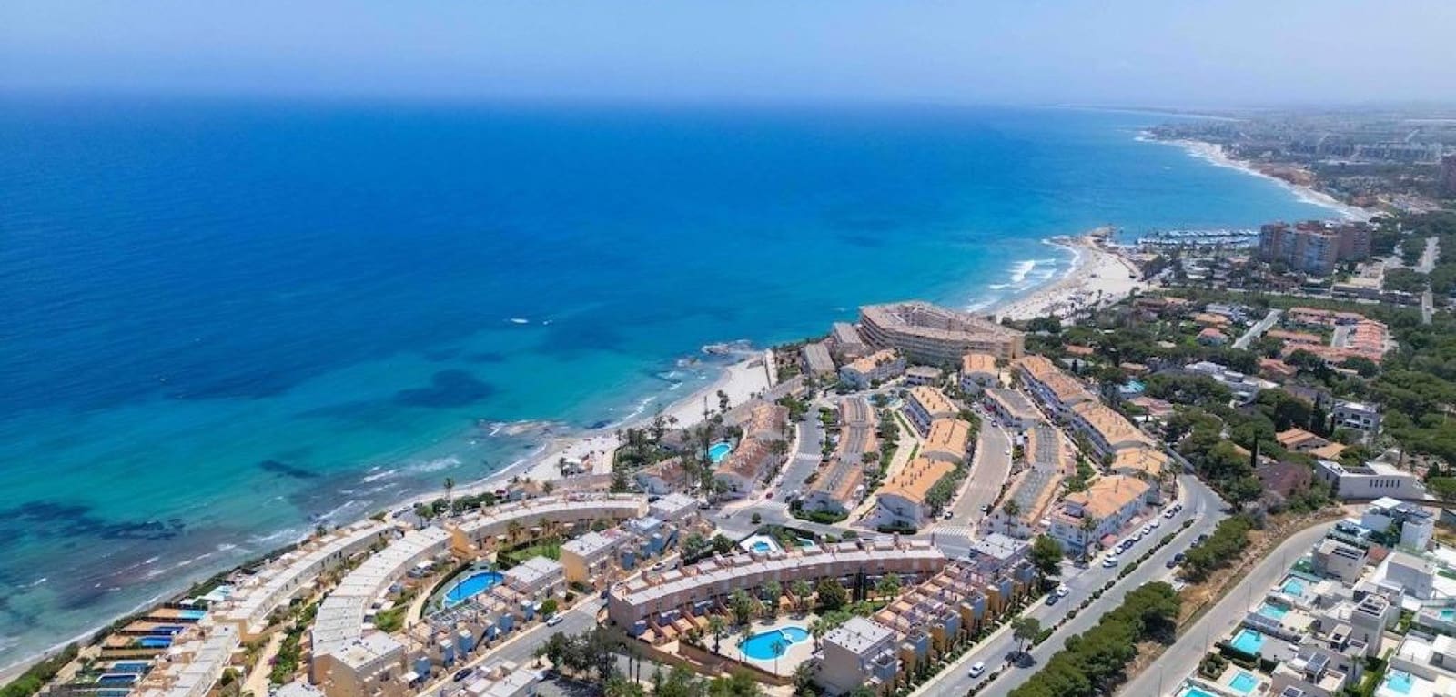 3 soveværelse Byhus til salg i Campoamor med swimmingpool - € 450.000 (Ref: 9894896)
