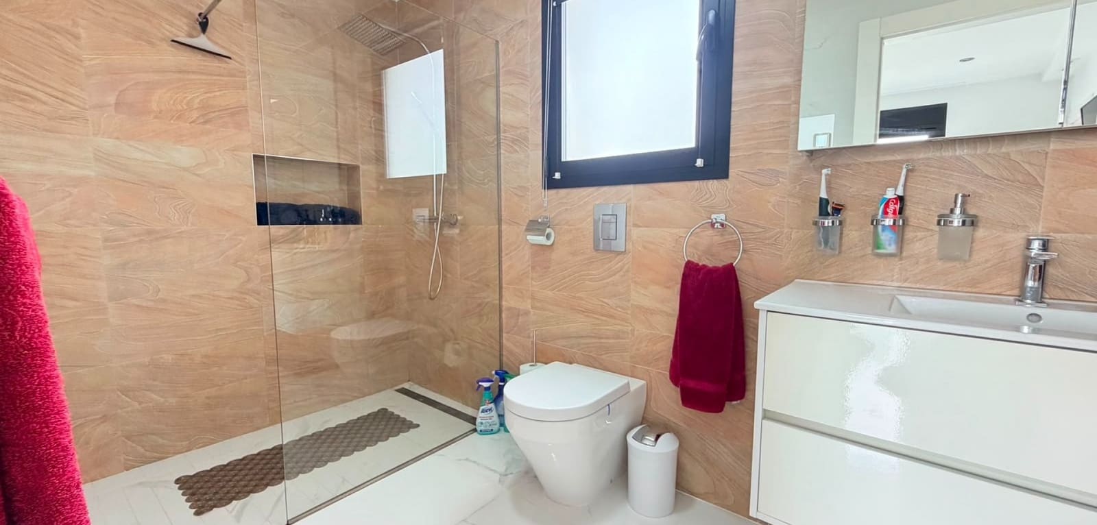 3 bedroom Villa for sale in Los Montesinos with pool - € 425,000 (Ref: 9894897)