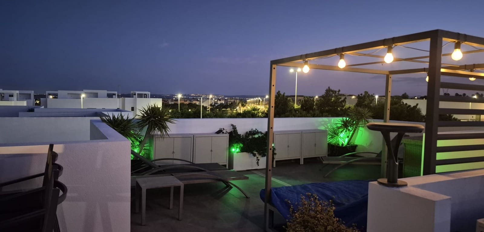 3 bedroom Villa for sale in Los Montesinos with pool - € 425,000 (Ref: 9894897)