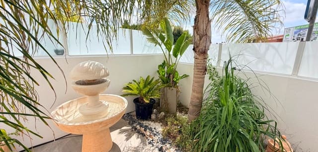 3 bedroom Villa for sale in Los Montesinos with pool - € 425,000 (Ref: 9894897)