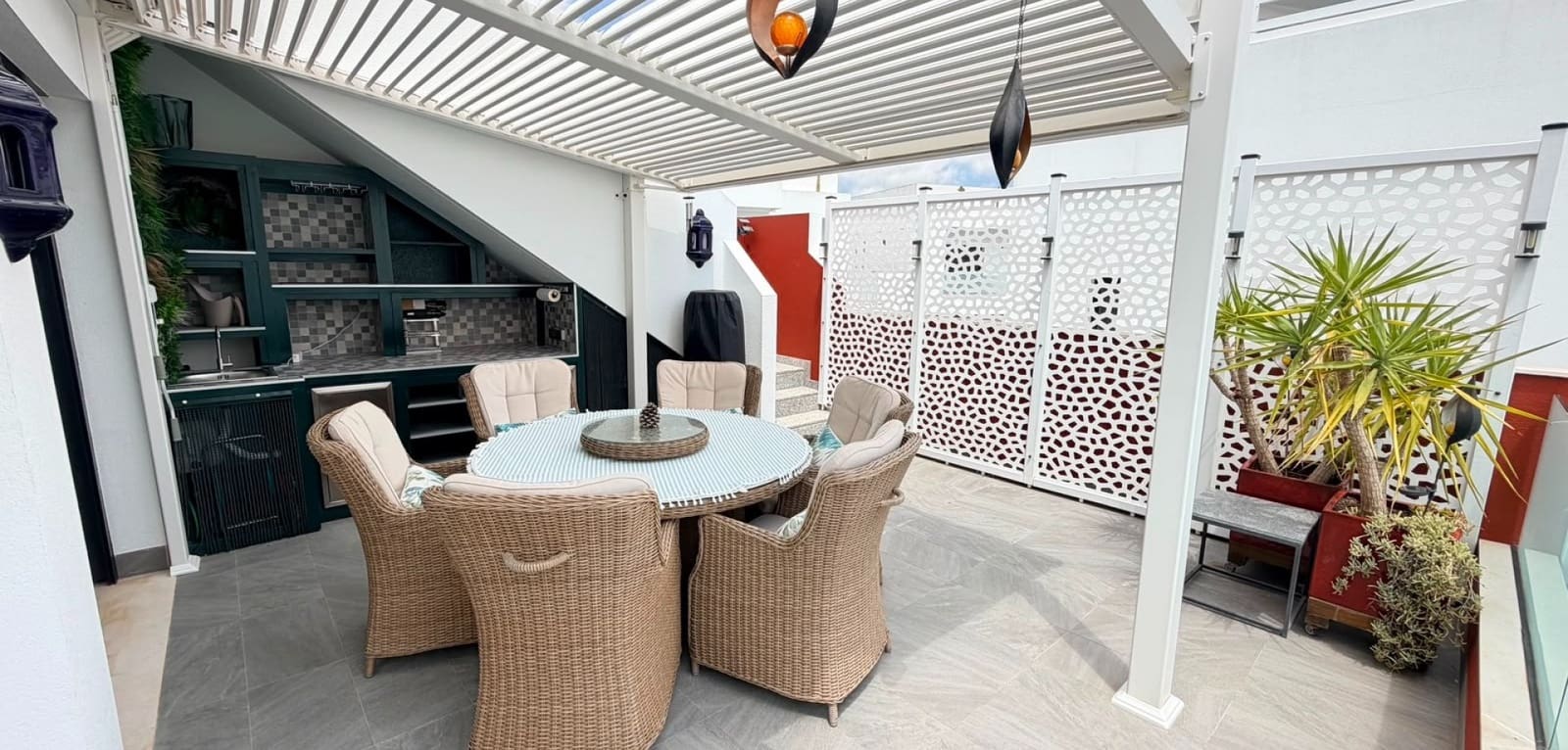 3 bedroom Villa for sale in Los Montesinos with pool - € 425,000 (Ref: 9894897)