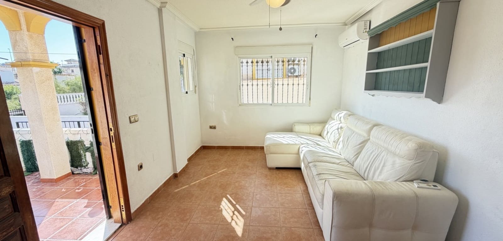 3 quarto Casa em Banda para venda em Playa Flamenca com piscina - 195 000 € (Ref: 9896950)