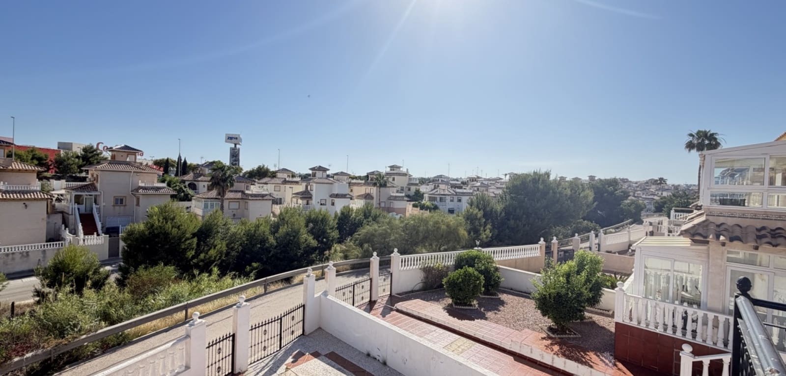3 quarto Casa em Banda para venda em Playa Flamenca com piscina - 195 000 € (Ref: 9896950)