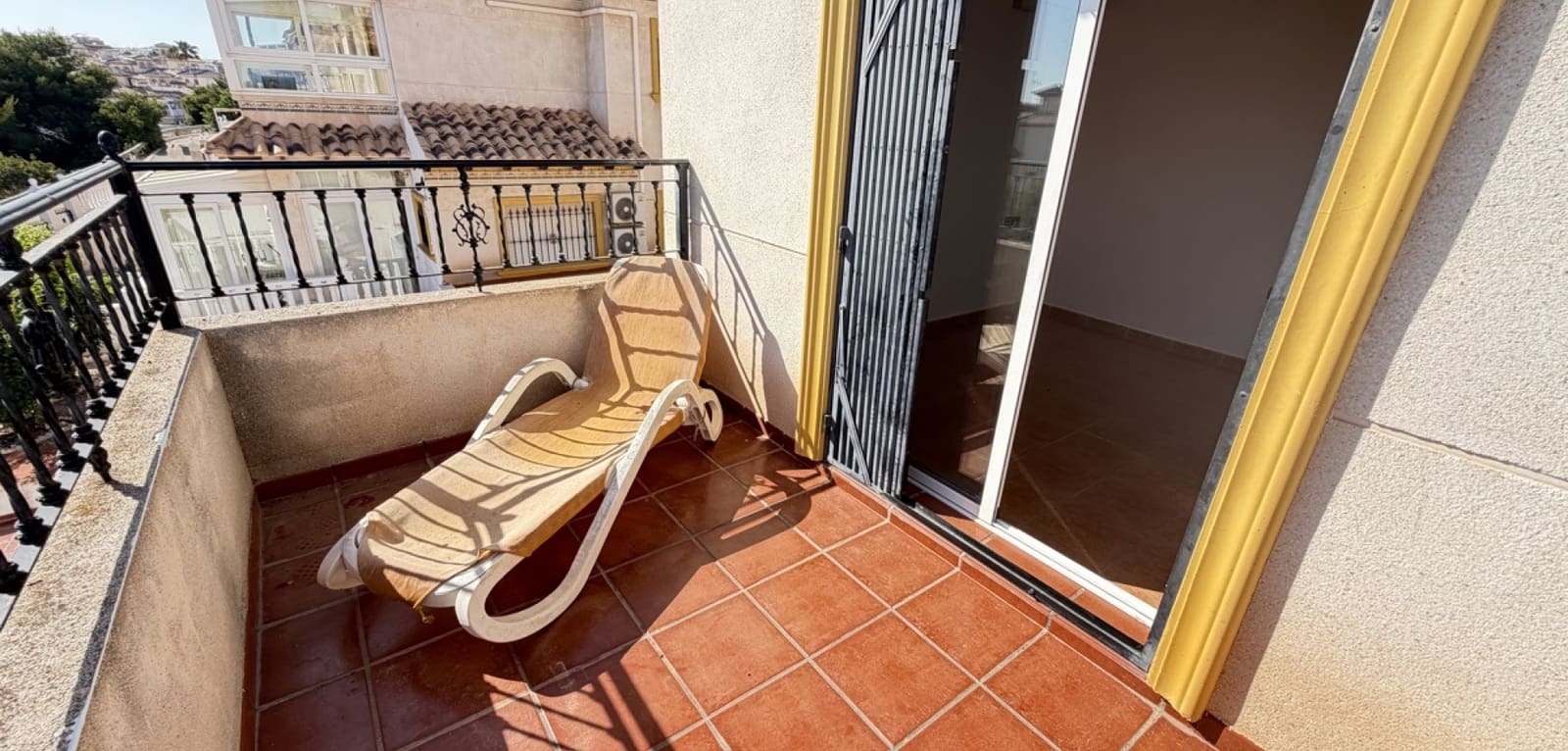 3 quarto Casa em Banda para venda em Playa Flamenca com piscina - 195 000 € (Ref: 9896950)