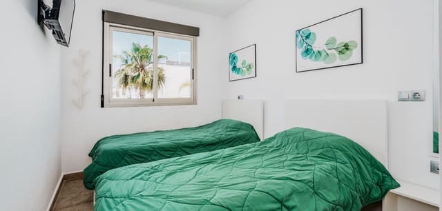 2 quarto Apartamento para venda em Torre de la Horadada, Pilar de la Horadada com piscina - 224 000 € (Ref: 9901998)