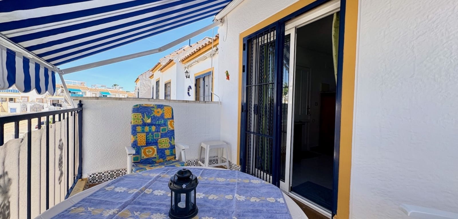 3 soveværelse Lejlighed til salg i Playa Flamenca med swimmingpool - € 179.000 (Ref: 9901999)