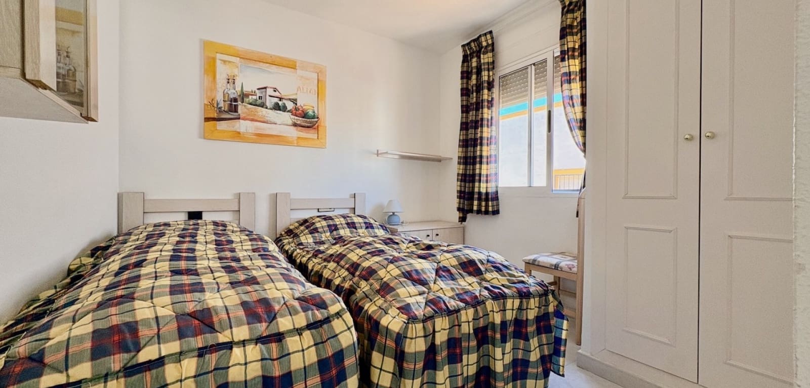 3 soveværelse Lejlighed til salg i Playa Flamenca med swimmingpool - € 179.000 (Ref: 9901999)