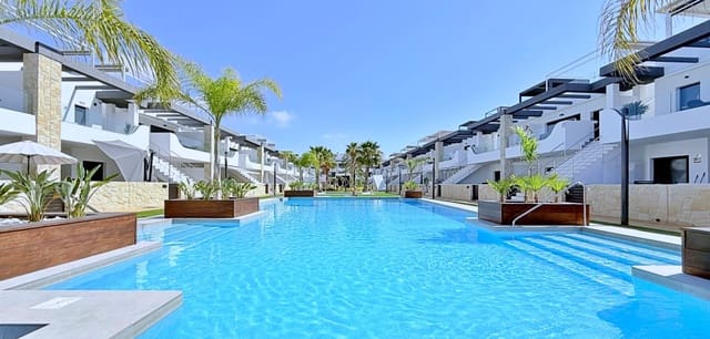 2 bedroom Apartment for sale in Punta Prima, Orihuela - € 379,000 (Ref: 9908807)