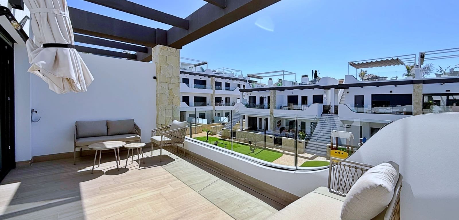 2 bedroom Apartment for sale in Orihuela Costa - € 379,000 (Ref: 9908807)