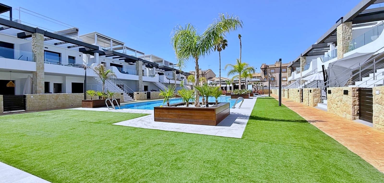 2 bedroom Apartment for sale in Orihuela Costa - € 379,000 (Ref: 9908807)