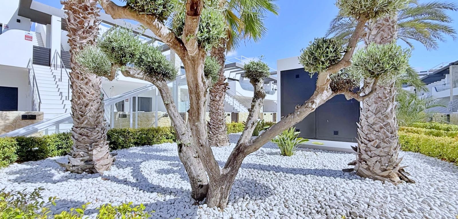 2 bedroom Apartment for sale in Orihuela Costa - € 379,000 (Ref: 9908807)