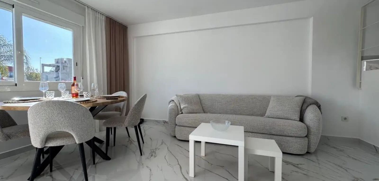 2 soveværelse Byhus til salg i Torrevieja med swimmingpool garage - € 298.000 (Ref: 9910012)
