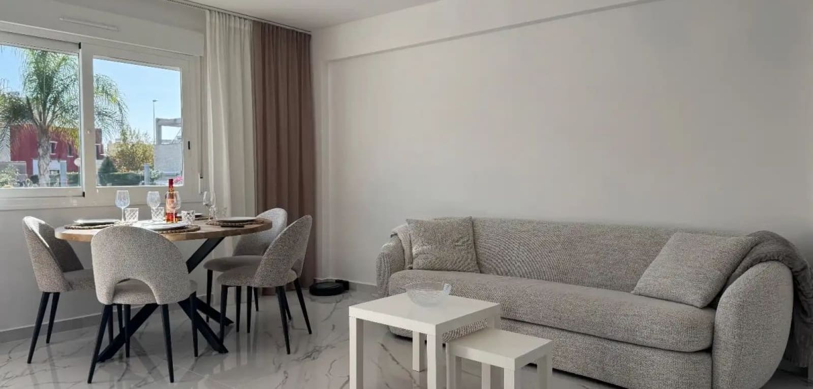 2 soveværelse Byhus til salg i Torrevieja med swimmingpool garage - € 298.000 (Ref: 9910012)