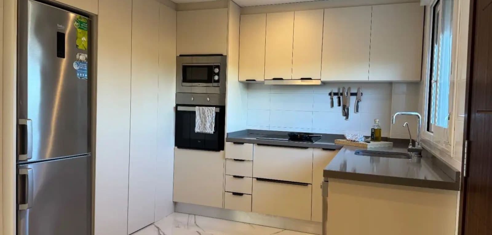 2 soveværelse Byhus til salg i Torrevieja med swimmingpool garage - € 298.000 (Ref: 9910012)