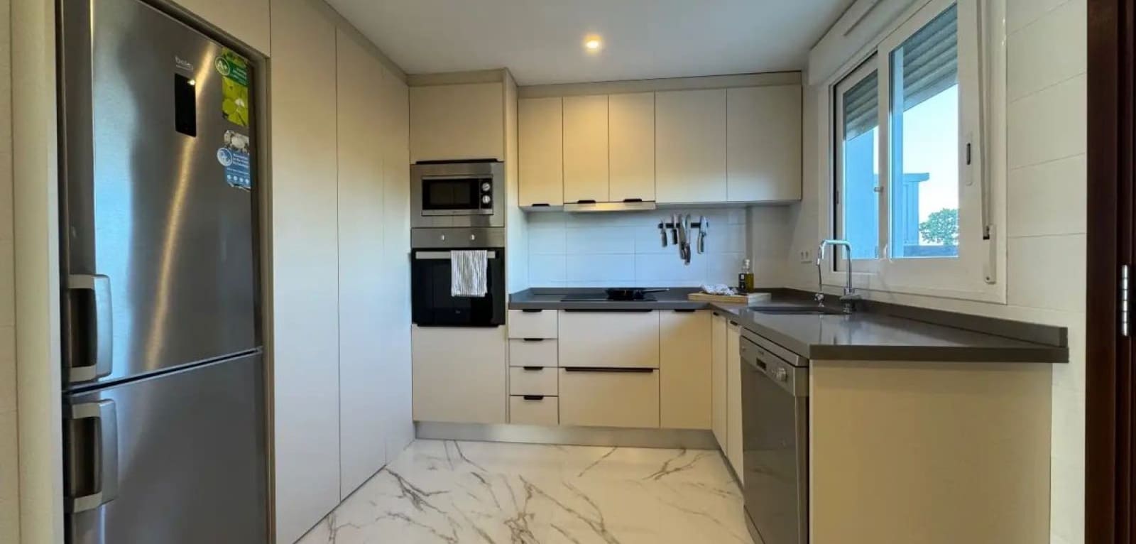 2 soveværelse Byhus til salg i Torrevieja med swimmingpool garage - € 298.000 (Ref: 9910012)