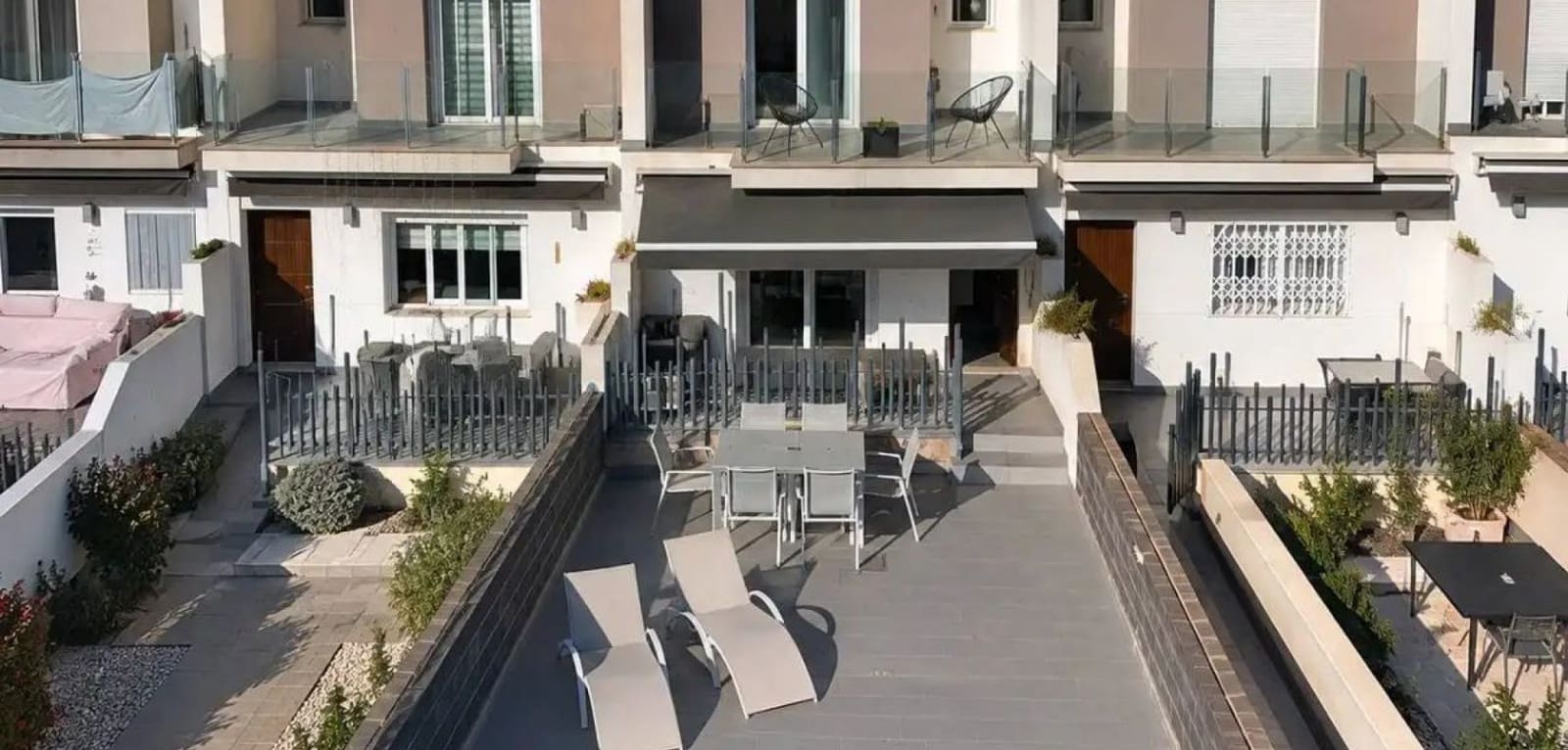 2 soveværelse Byhus til salg i Torrevieja med swimmingpool garage - € 298.000 (Ref: 9910012)