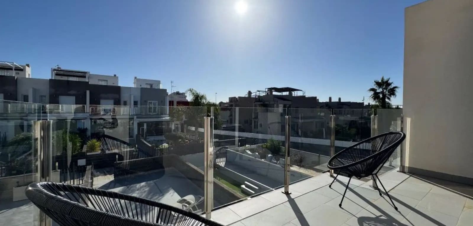 2 soveværelse Byhus til salg i Torrevieja med swimmingpool garage - € 298.000 (Ref: 9910012)