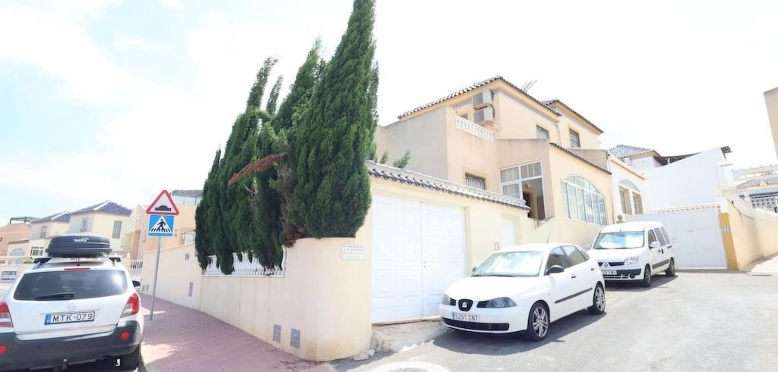 3 sovrum Hus till salu i Torrevieja med pool - 234 000 € (Ref: 9915138)