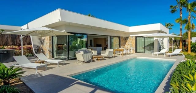 3 soveværelse Villa til salg i Las Colinas Golf, Orihuela - € 1.325.000 (Ref: 9915139)