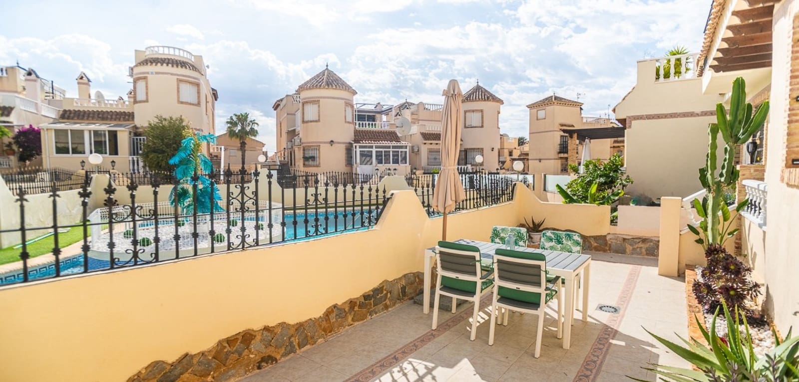 2 Zimmer Apartment zu verkaufen in Orihuela Costa mit Pool - 189.500 € (Ref: 9921590)