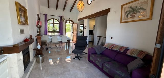 4 makuuhuone Huvila myytävänä paikassa Villamartin, Orihuela mukana uima-altaan - 750 000 € (Ref: 9923049)