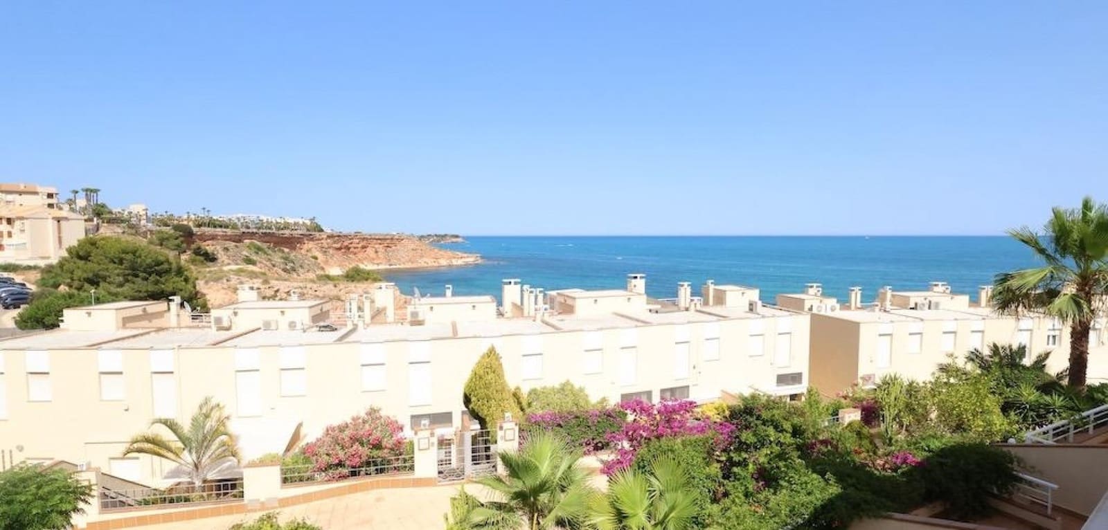 3 quarto Casa em Banda para venda em Cabo Roig com piscina - 390 000 € (Ref: 9923050)