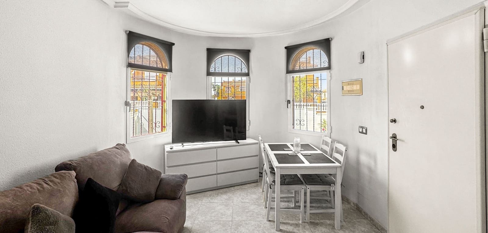 2 bedroom Townhouse for sale in Aguas Nuevas with pool - € 179,000 (Ref: 9927907)