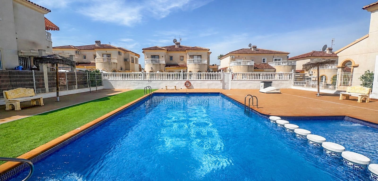 2 bedroom Townhouse for sale in Aguas Nuevas with pool - € 179,000 (Ref: 9927907)
