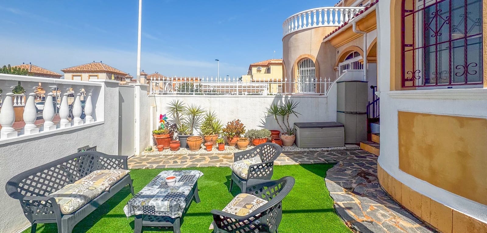 2 bedroom Townhouse for sale in Aguas Nuevas with pool - € 179,000 (Ref: 9927907)