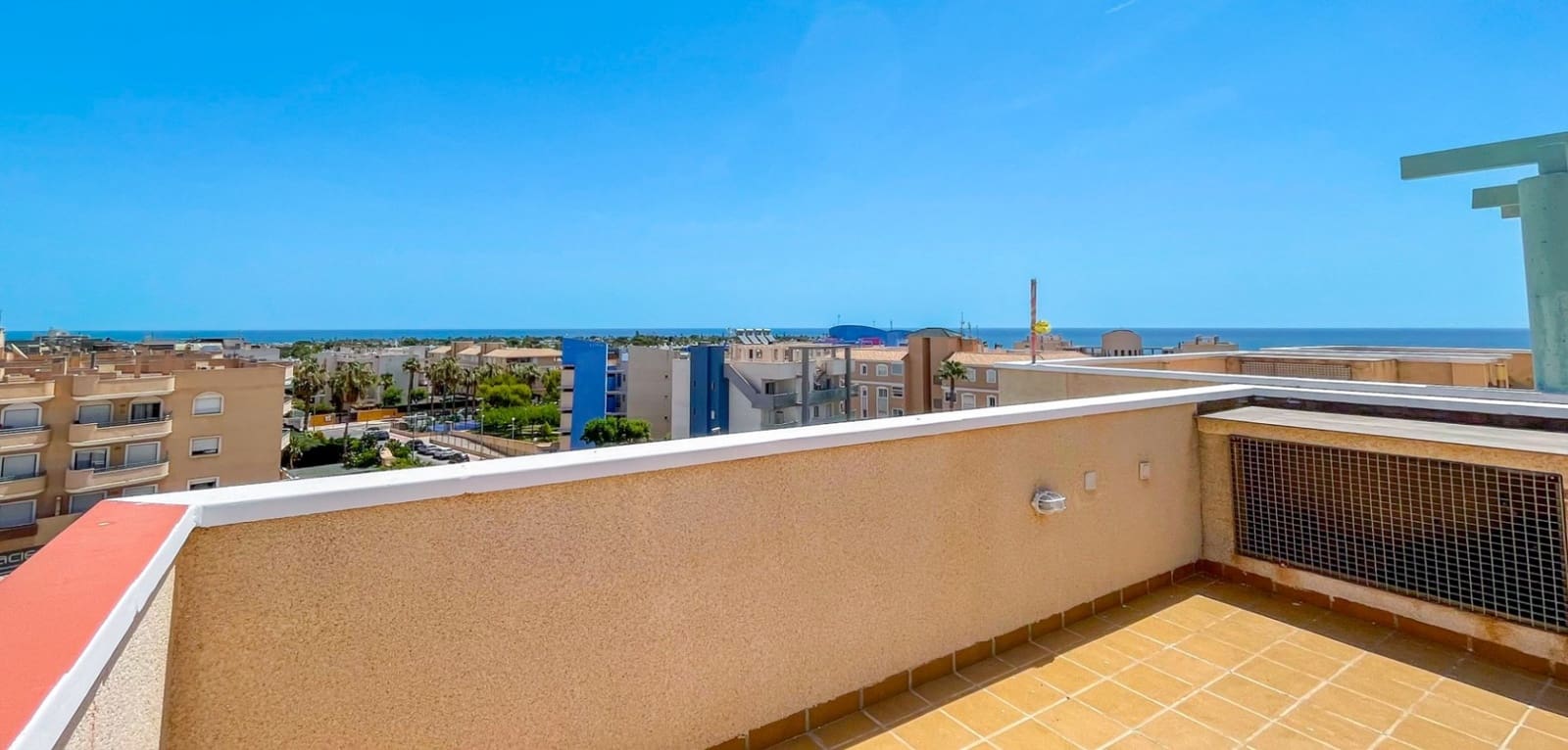 2 bedroom Apartment for sale in La Zenia with garage - € 239,900 (Ref: 9932358)